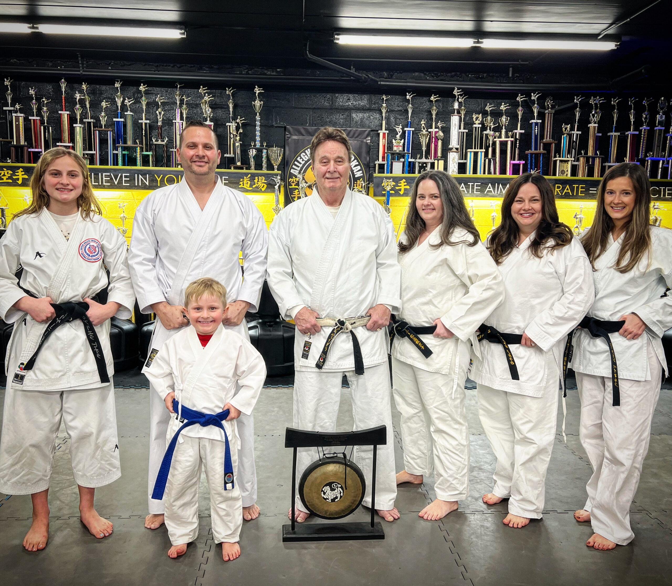 viola karate family